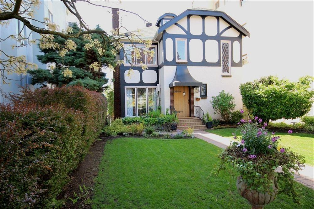 The English Bay Inn Langley Bagian luar foto