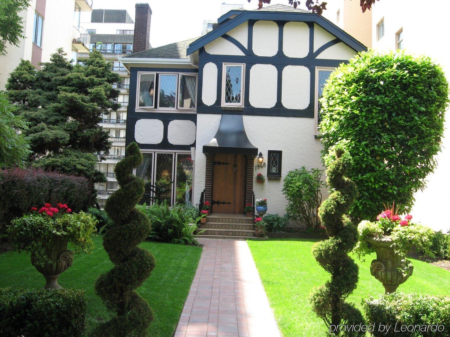 The English Bay Inn Langley Bagian luar foto